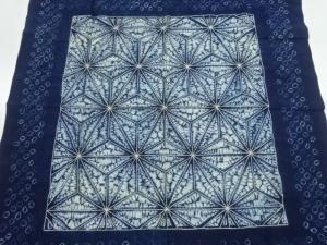 アンティーク　本藍絞り刺し子麻の葉模様風呂敷